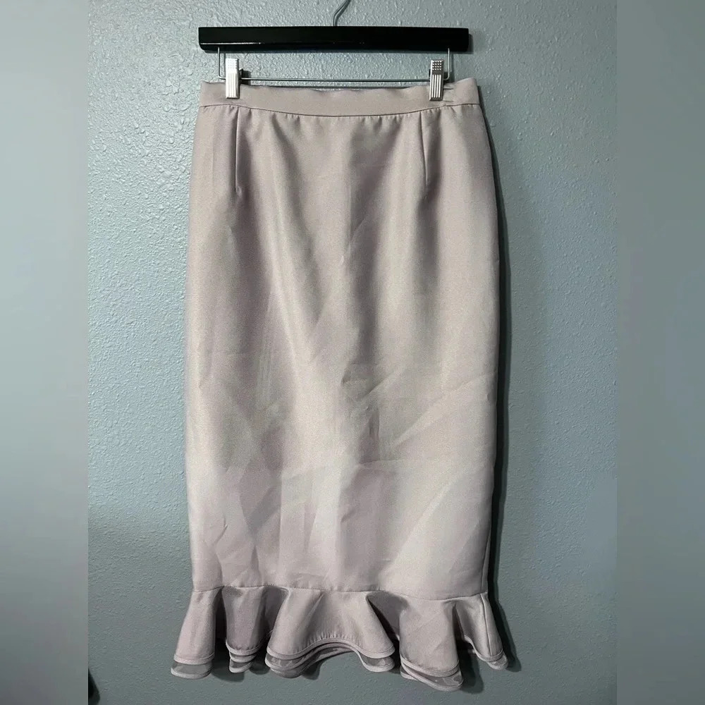 Donna Vinci Womens Skirt Size 10 NWT A-Line  Pencil Skirt NEW Shimmer Accents